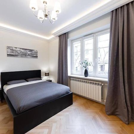 Apartamenty-Mi Crystal وارسو المظهر الخارجي الصورة
