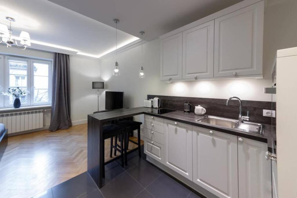 Apartamenty-Mi Crystal وارسو المظهر الخارجي الصورة